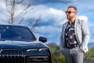 Český ráj pro neplatiče alimentů. Lukrativní auta, luxusní sídla a statisícové dluhy na vlastní krvi - Médium.cz